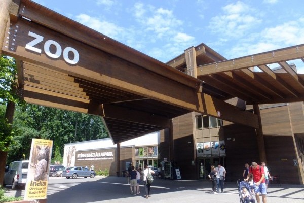 Parkolási lehetőség